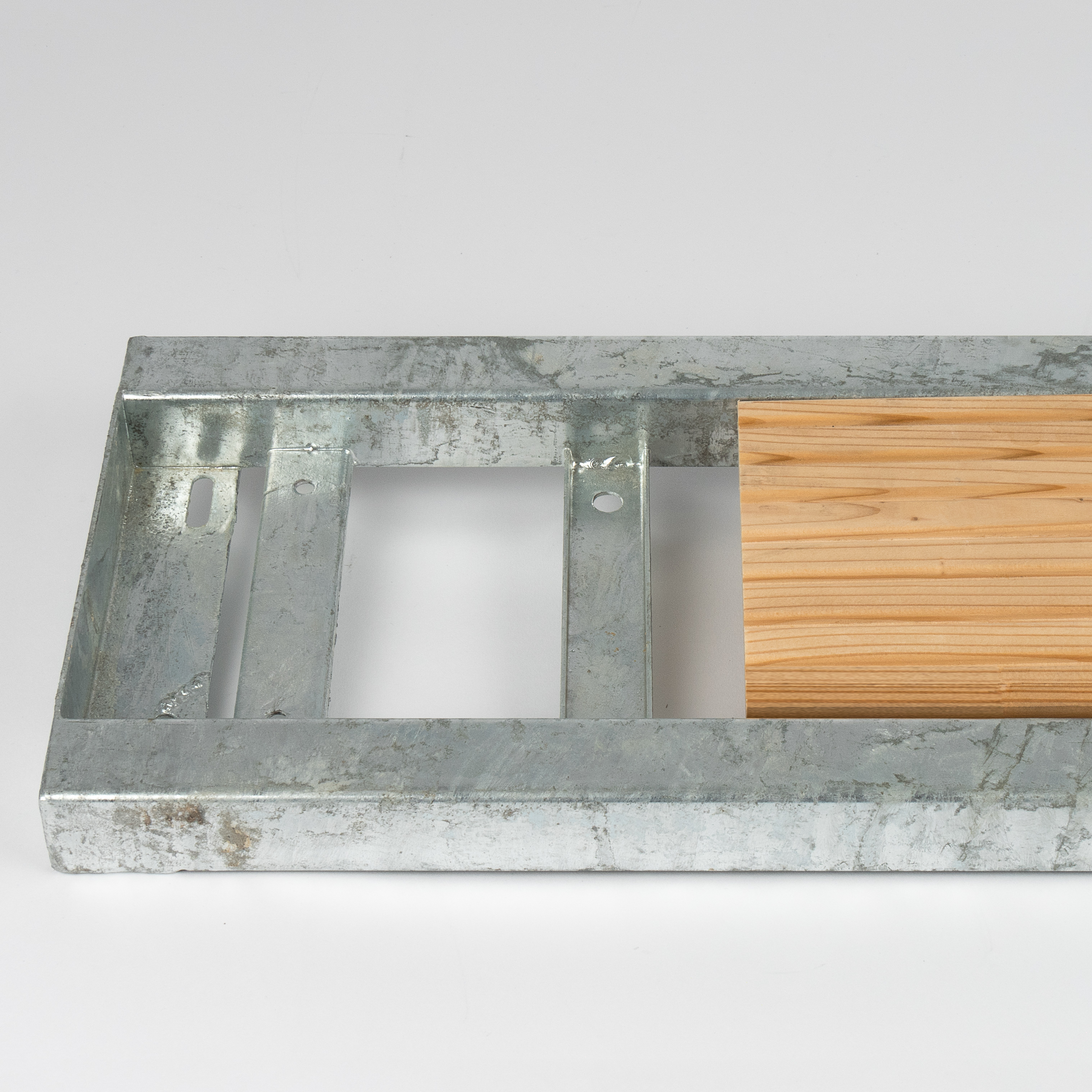 aussentreppe-dolle-einlegestufe-rahmen-holzprofil-0879-ae_2