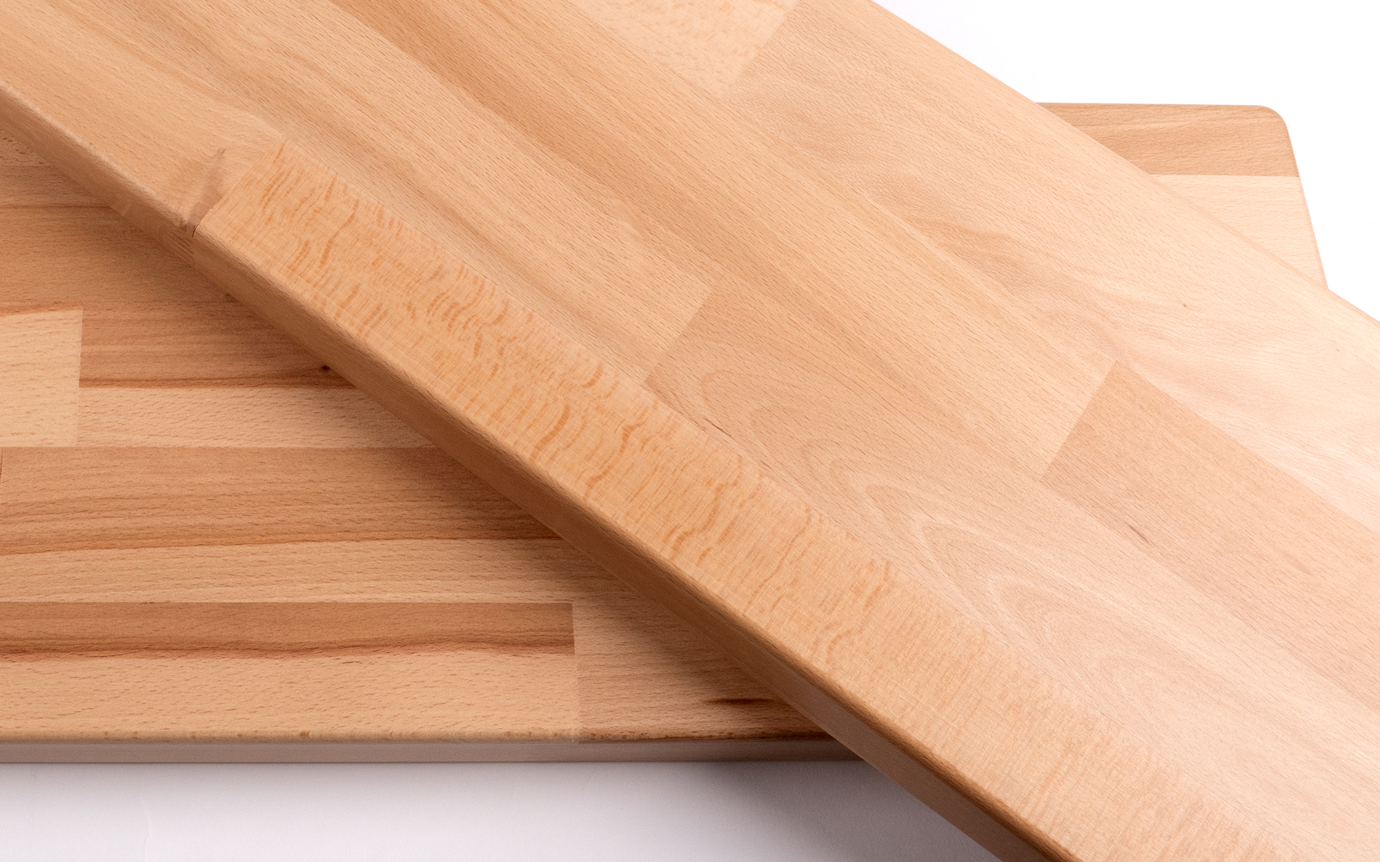 mittelholmtreppen-stufe-buche-lackiert-bc-2022-3308-a-2000x1250